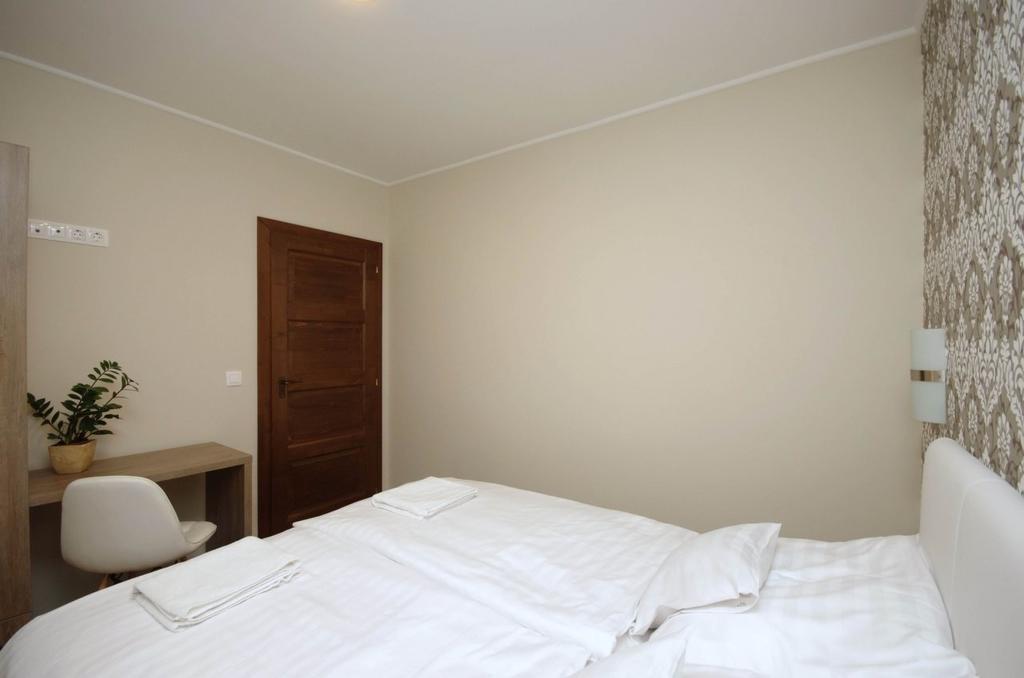 Mosoly Deluxe Apartman Дьюла Экстерьер фото